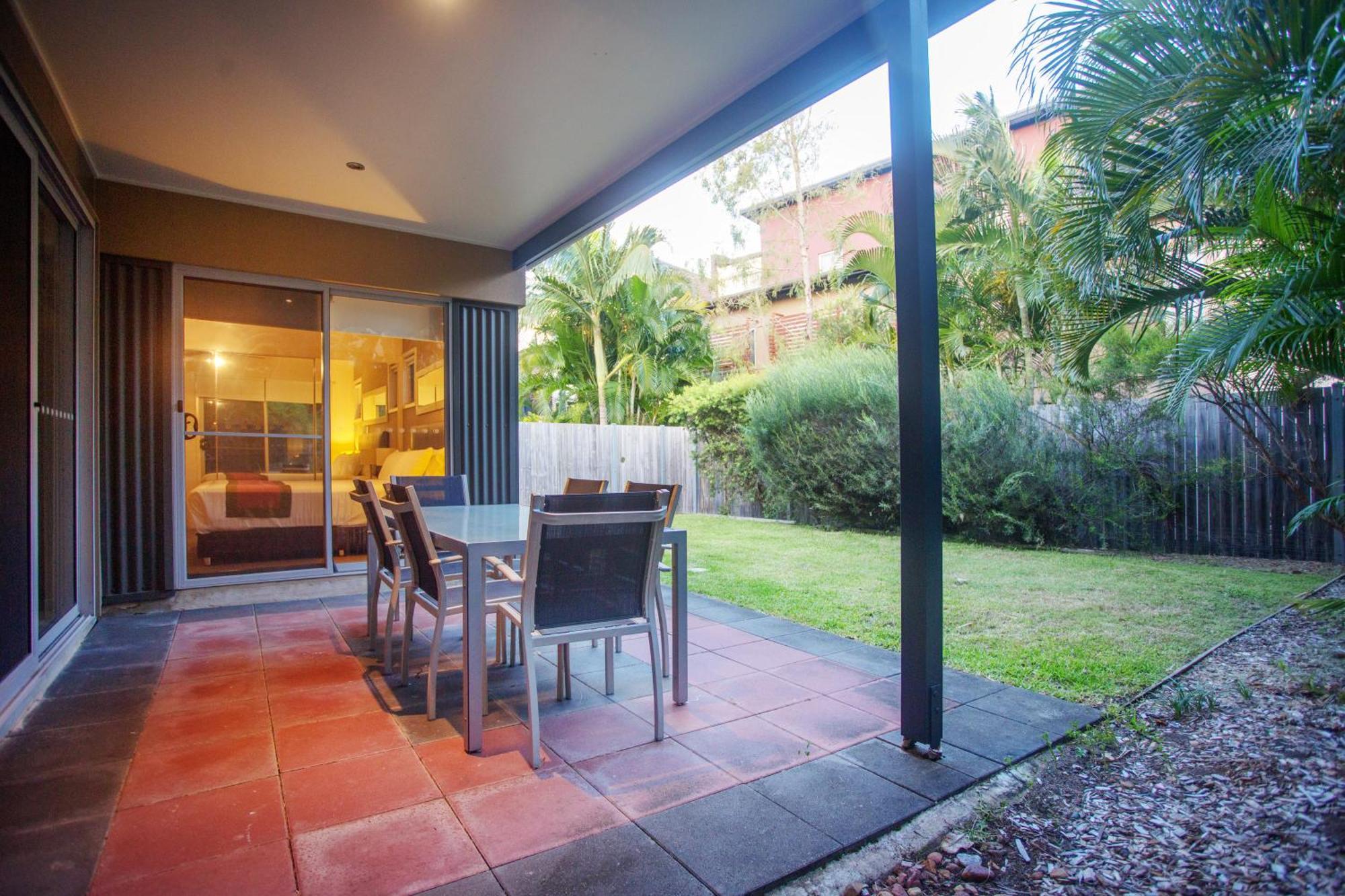 Quarterdecks Retreat Villa Urangan Oda fotoğraf