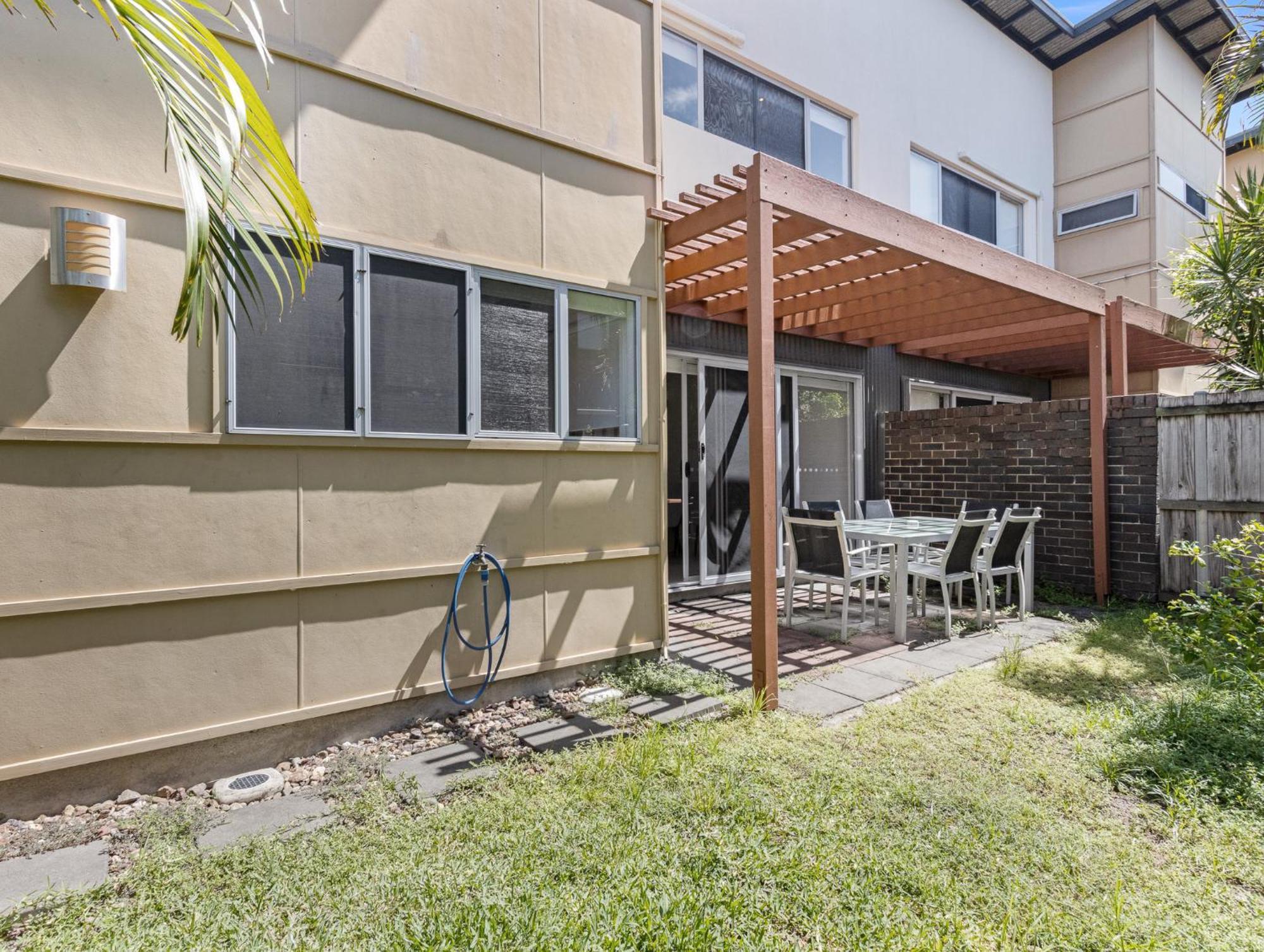 Quarterdecks Retreat Villa Urangan Dış mekan fotoğraf